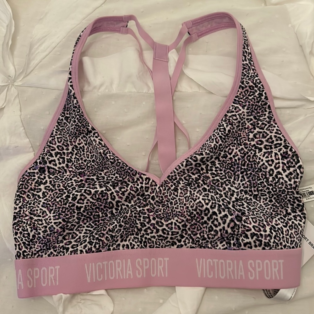 Victoria Secret Sports Bra. NEVER WORN!!